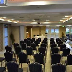 City Hotel